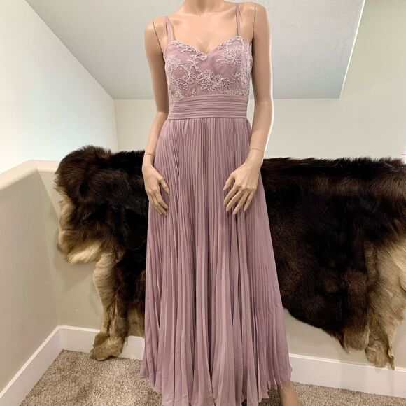 New Elegant Chiffon With Lace Pleated Maxi Dress - Picture 1 of 13